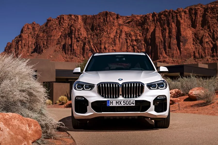 Với những sản phẩm đẳng cấp, sang trọng và lịch lãm, BMW cũng đã khẳng định được vị thế của mình trên thị trường xe hơi 