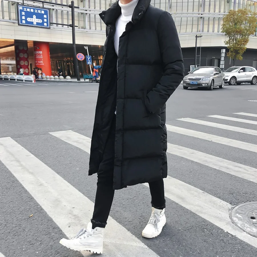 Áo phao phối quần dài sẽ là một outfit giúp các anh nổi bật giữa đám đông