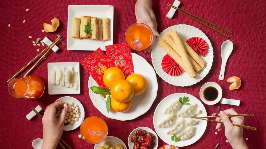 Mê mẩn mâm cỗ đón Tết của người Trung Quốc