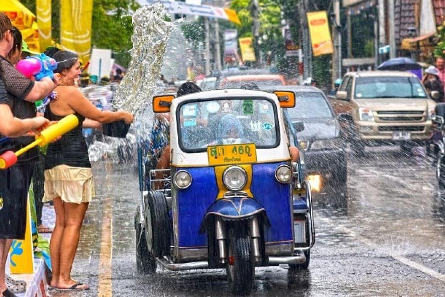 Nếu có cơ hội du lịch Thái Lan thì nhất định phải thử trải nghiệm loại xe này một lần nhé