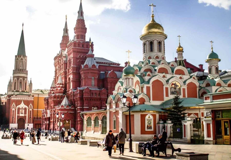 Quảng trường Đỏ của nước Nga tọa lạc ngay trung tâm thủ đô Moscow cổ kính 