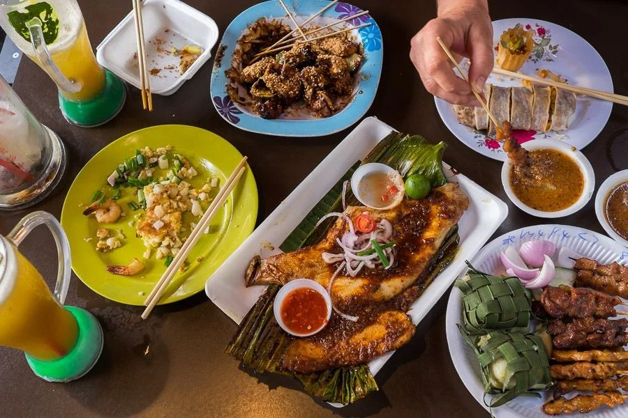 Chomp Chomp nằm trong top các địa điểm ăn uống nổi tiếng ở Singapore
