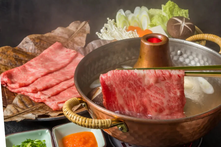 Shabu-shabu không chỉ đơn thuần là một món ăn, mà còn là một trải nghiệm văn hóa đặc biệt đối với người Nhật