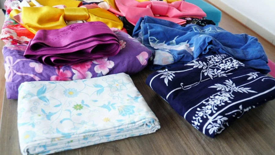 Các loại vải để may Yukata tương đối nhẹ, mỏng và có cảm giác thoải mái