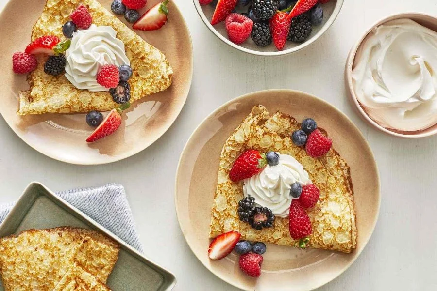 Crepe có nhiều loại nhân bao gồm nhân ngọt và nhân mặn