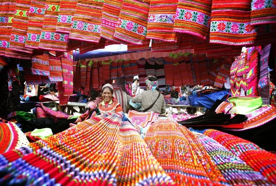 Tại sao nên lựa chọn đi du lịch trong nước tại Top Ten Travel