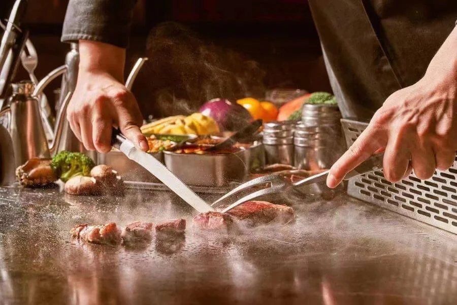 Teppanyaki chắc chắn sẽ để lại trong lòng bạn những ấn tượng khó quên