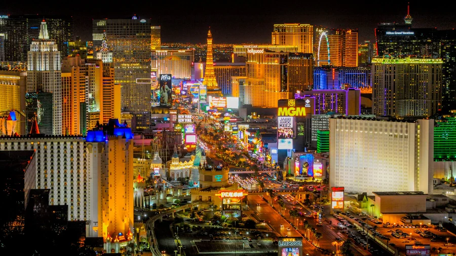 Thành phố Las Vegas không chỉ là một thiên đường cờ bạc, mà còn là một thành phố với vô vàn hoạt động giải trí đa dạng