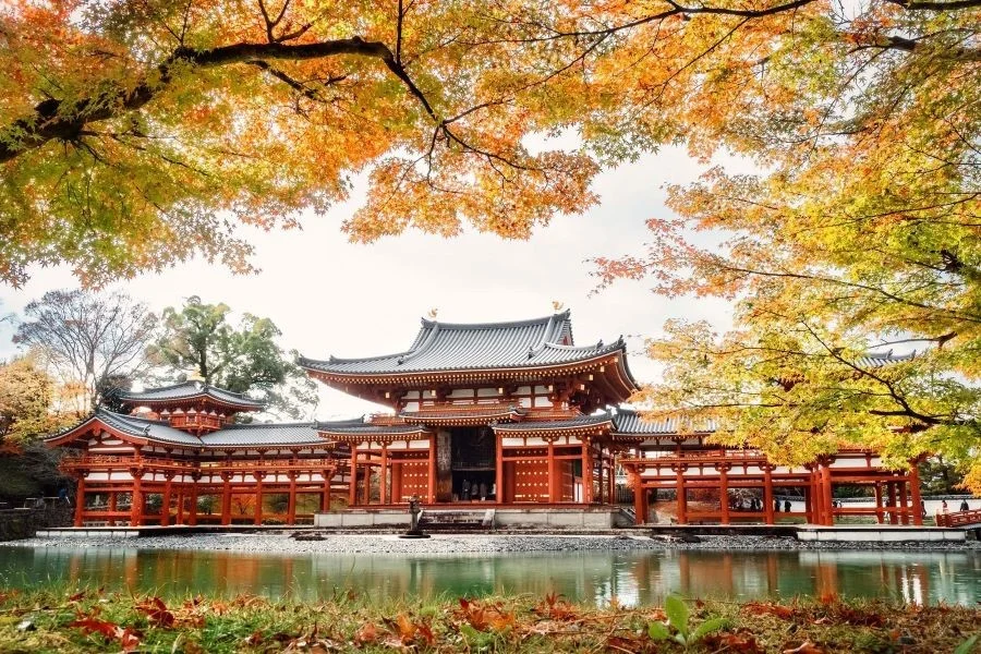 Chùa Byodoin là một ngôi chùa Phật giáo được xây dựng vào năm 998 trong thời kỳ Heian