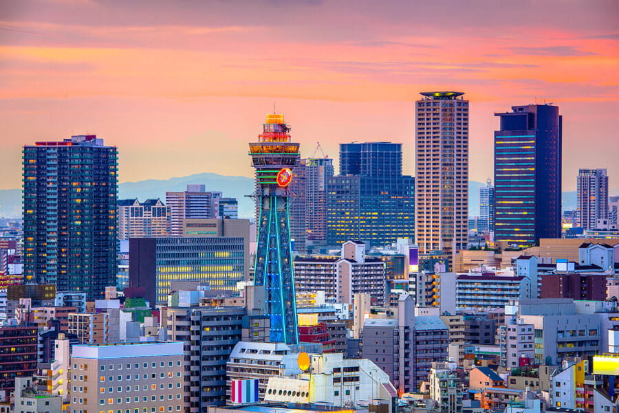 Tháp Tsutenkaku từ lâu đã trở thành biểu tượng không thể thiếu của Osaka