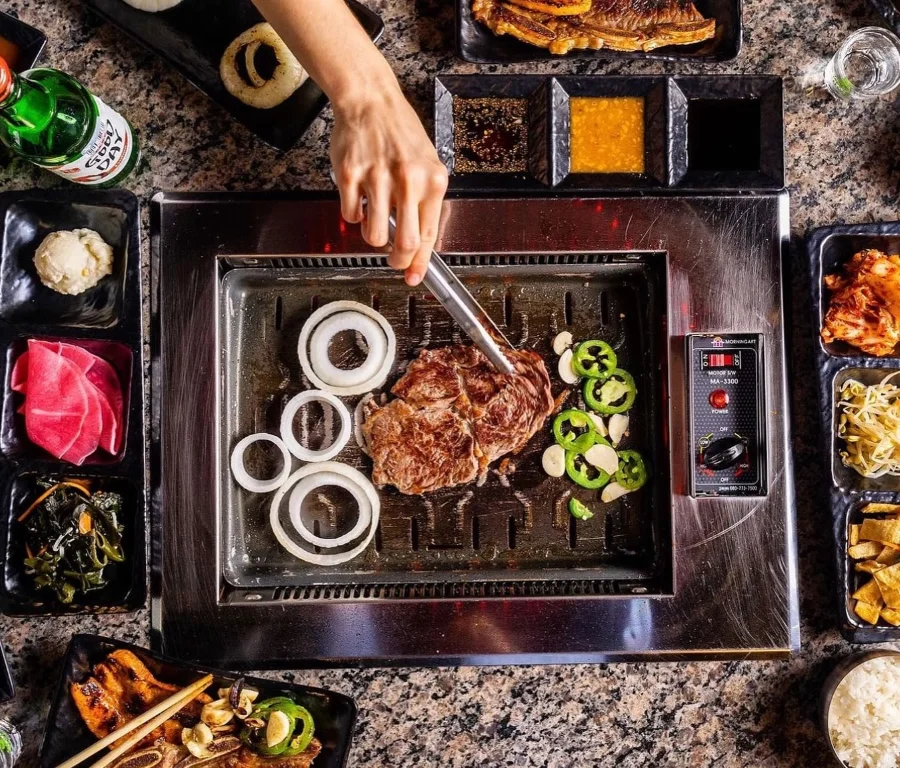 Thịt nướng Hàn Quốc là sự kết hợp hoàn hảo giữa ẩm thực và văn hóa của xứ sở kim chi