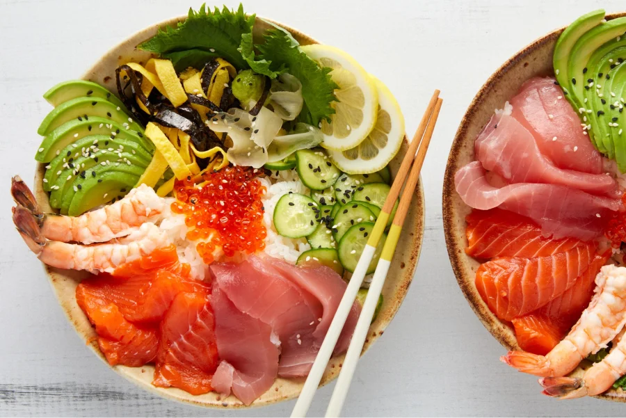 Với sự kết hợp hài hòa giữa màu sắc và hương vị, Chirashi Sushi không chỉ đẹp mắt mà còn rất giàu dinh dưỡng