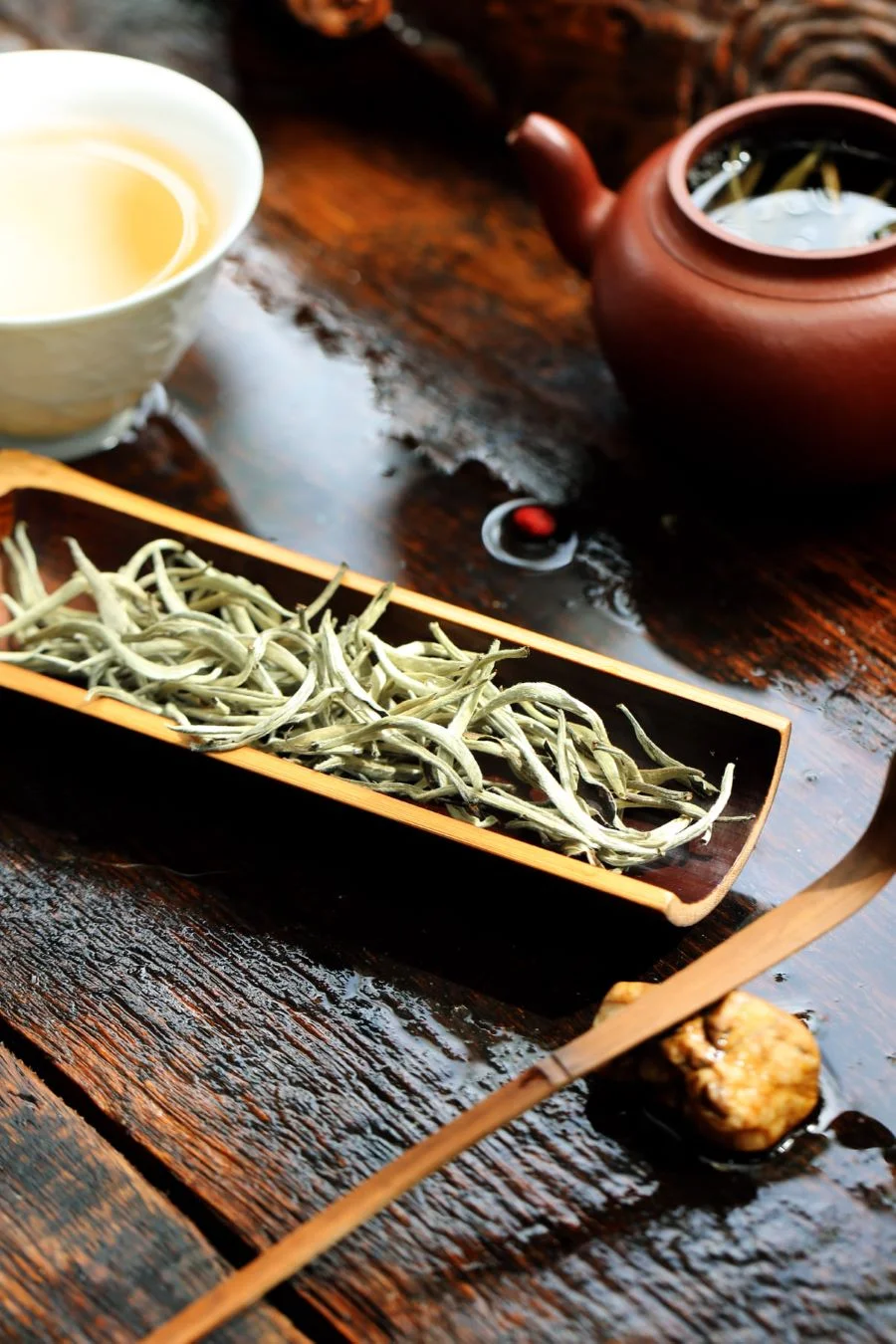 Thưởng thức Bạch Hào Ngân Châm - Trải nghiệm trà đạo tao nhã