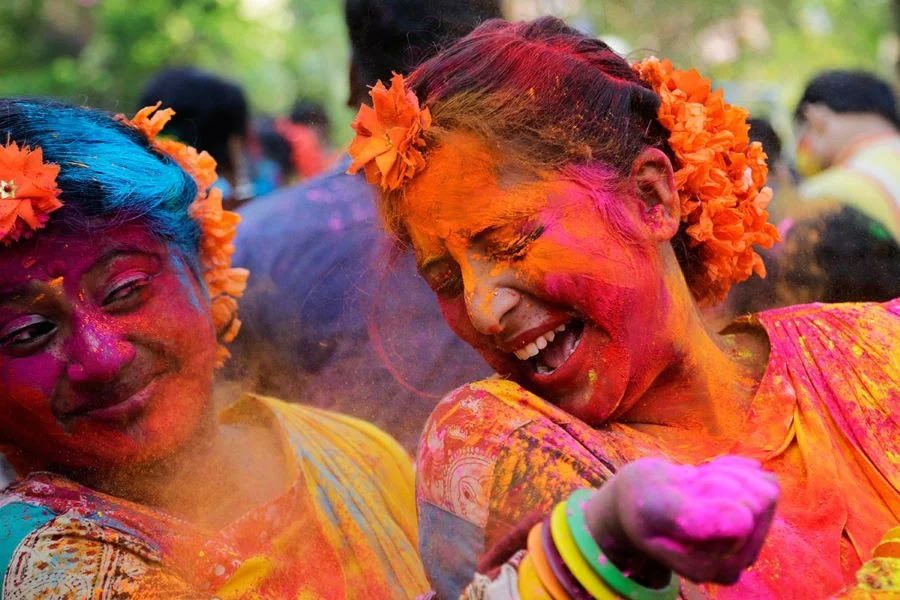 Bức tranh đa sắc màu của Lễ hội Holi ở Ấn Độ