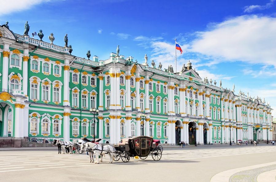 Cung điện mùa đông mang đậm dấu ấn kiến trúc Baroque lộng lẫy
