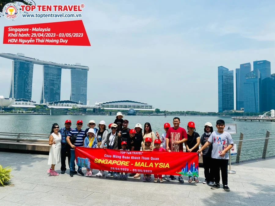 Tổng hợp hình đoàn tour du lịch khởi hành tháng 4 tại Top Ten Travel