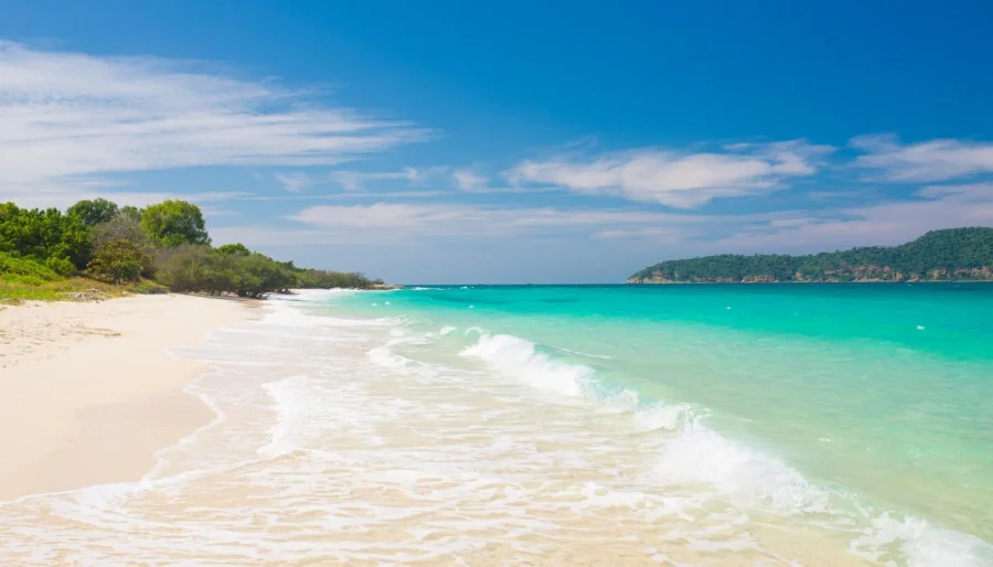 Biển White Sand níu chân du khách bởi vẻ đẹp hoang sơ, say đắm lòng người