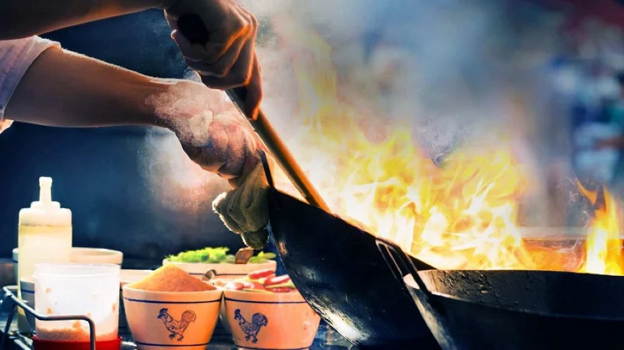 Truyền thống không sử dụng lửa để ninh đồ ăn đã có từ lâu đời và gắn liền với nhiều ý nghĩa sâu sắc của người Nhật