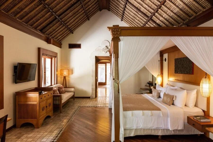 Meliá Bali là khách sạn cao cấp nằm ở phía Nam Bali gần với bãi biển Nusa Dua
