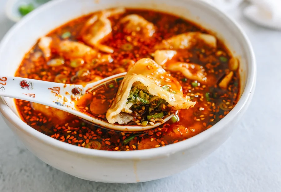 Bánh bao là món ăn phổ biến khắp Trung Quốc, nhưng để tìm được hương vị đặc biệt, du khách nhất định phải ghé thăm Tây An