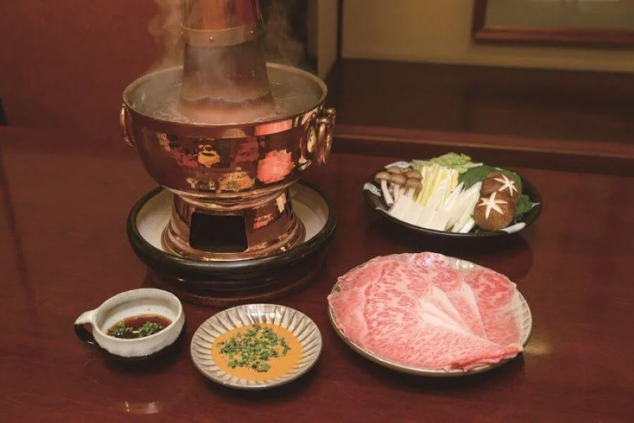 Chuyến du lịch Tokyo của bạn sẽ thật sự thiếu sót nếu bỏ qua Nhà hàng Zakuro Muromachi trứ danh