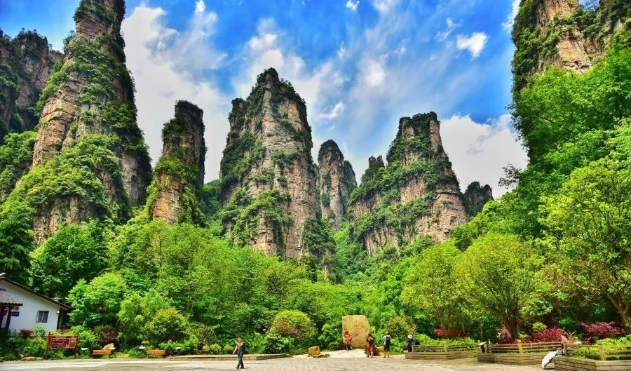 Bức tranh thiên nhiên tựa chốn tiên cảnh tại công viên Trương Gia Giới