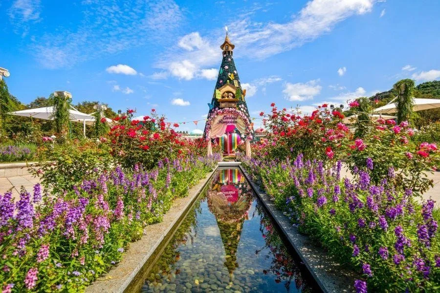 Khung cảnh thần tiên của Magic Land