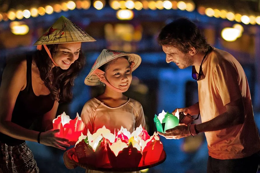 Được tìm hiểu thêm nhiều nét văn hoá độc đáo tại nhiều nơi khác nhau
