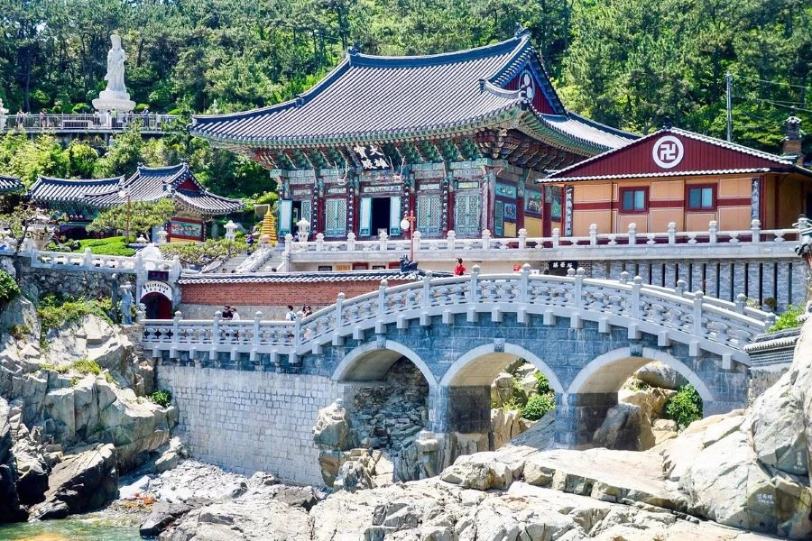 Đền Haedong Yonggungsa - điểm đến tâm linh cực kỳ có ý nghĩa trong đời sống tinh thần của người dân Busan  