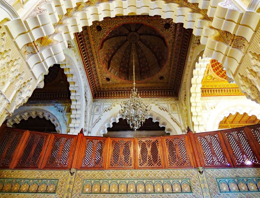 Phong cách nội thất xa hoa và tráng lệ bên trong Thánh đường Hồi giáo Hassan II