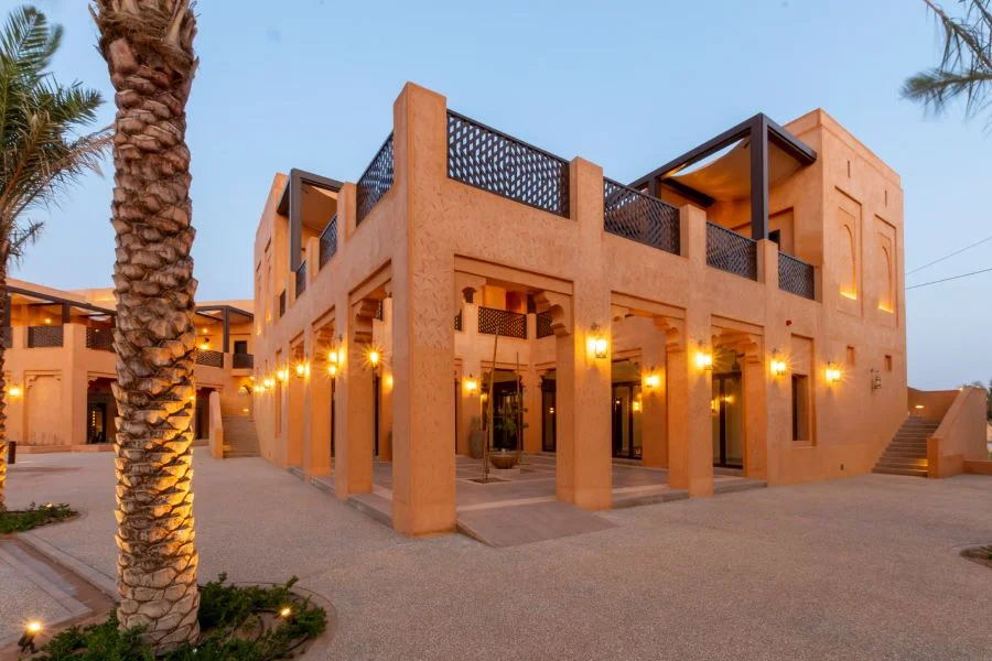 Al Badayer Retreat sở hữu những căn phòng khách sạn đạt đẳng cấp 5 sao ngay giữa sa mạc Ả Rập