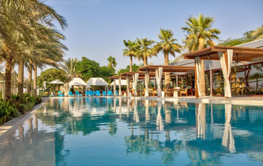 Meliá Desert Palm mang trên mình nét quyến rũ thực thụ của một khách sạn trên sa mạc Dubai