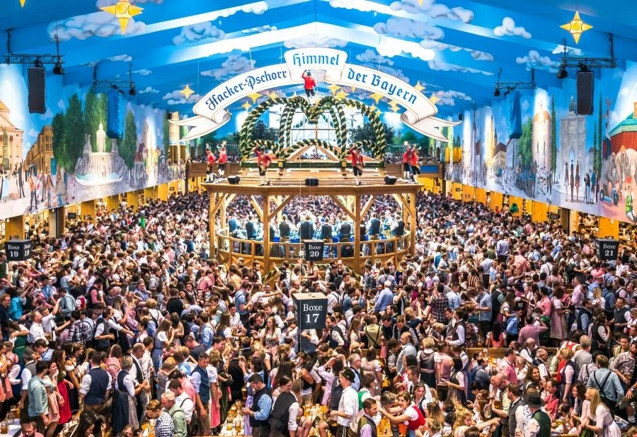 Oktoberfest là lễ hội truyền thống lớn nhất diễn ra tại nước Đức