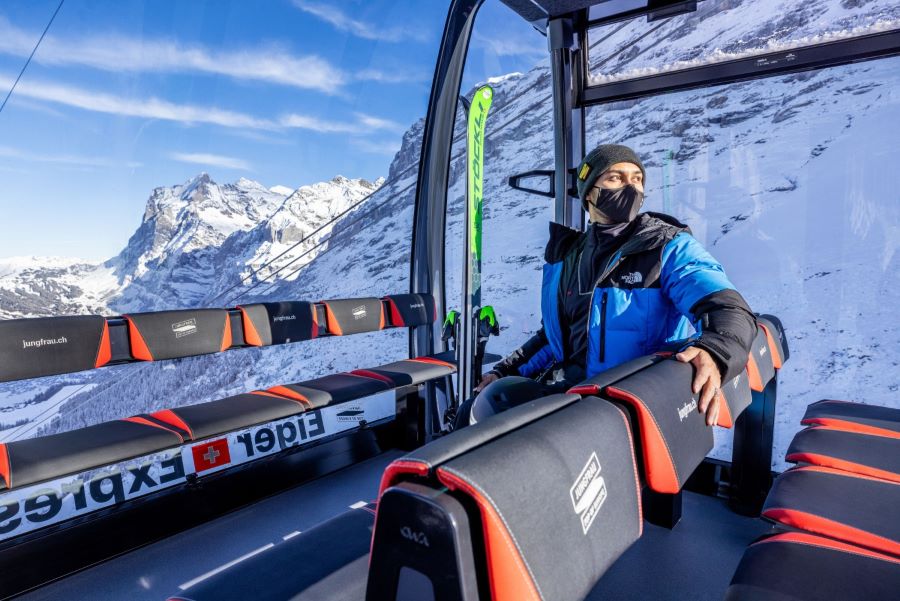 Trải nghiệm cáp treo Eiger Express cho phép du khách thưởng ngoạn toàn bộ khung cảnh kỳ vĩ của ngọn núi Jungfraujoch