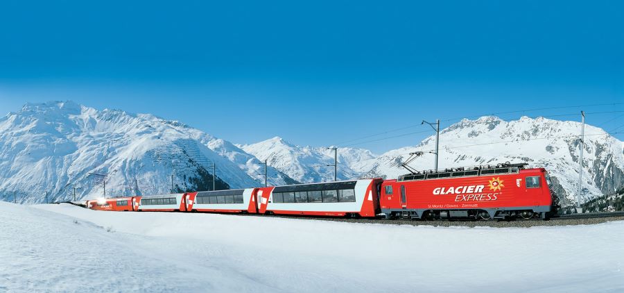 Trải nghiệm chuyến tàu tốc hành Glacier trong tour du lịch Thụy Sĩ là một hành trình kỳ diệu và đáng nhớ