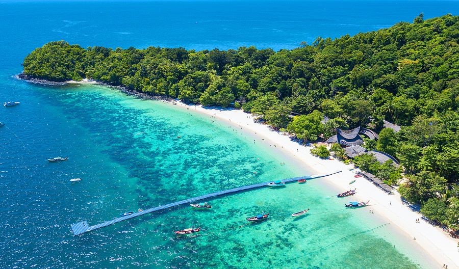 Banana - Bãi biển nổi tiếng trong lành và bình yên tại Phuket