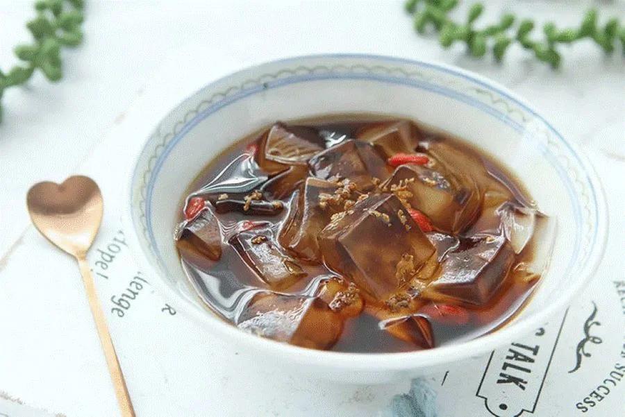Thạch đá là một món ăn nhẹ cực kỳ được ưa chuộng vào những ngày hè nóng nực