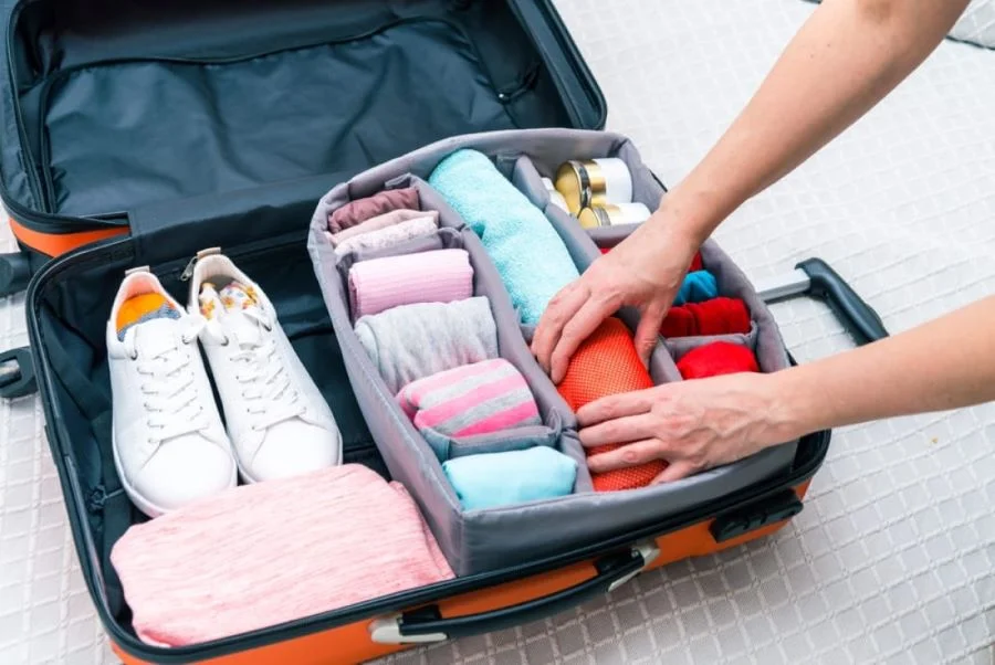 Du khách nên lựa chọn trang phục phù hợp với điểm du lịch mình sắp đến 