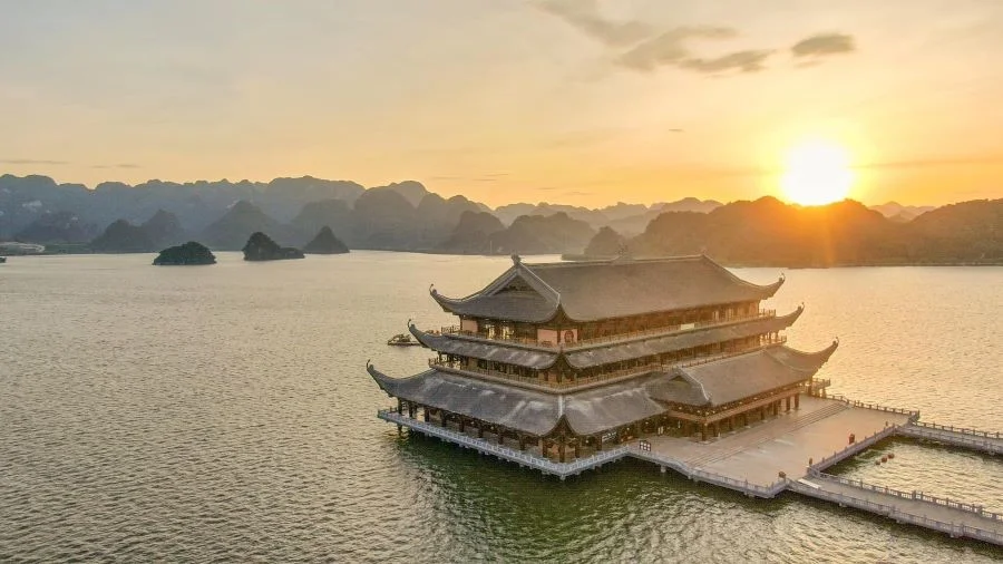 Khám phá nét đẹp cổ kính tại Chùa Tam Chúc