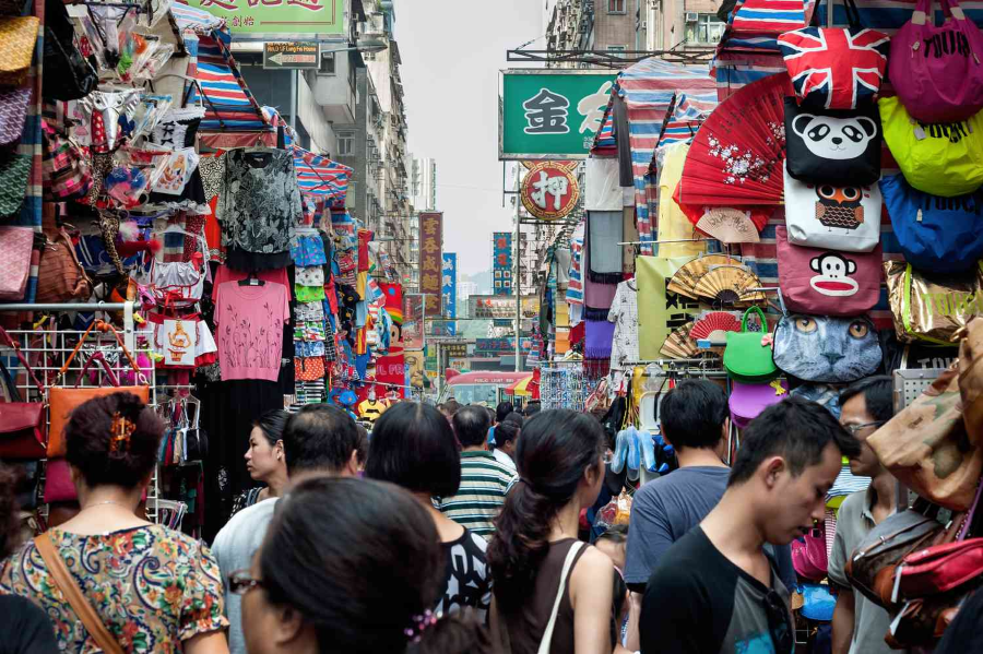 Ladies Market - Một trong những khu chợ đêm nổi tiếng bậc nhất tại Hồng Kông
