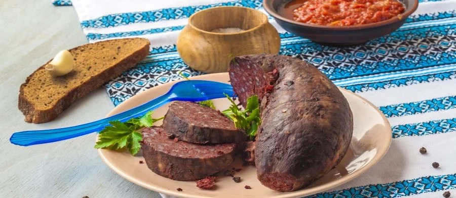 Xúc xích đen Mustamakkara - món ăn truyền thống cực kỳ nổi tiếng tại Phần Lan