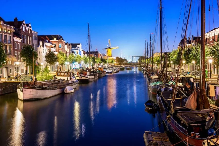  Rotterdam là điểm du lịch nổi tiếng của đất nước Hà Lan
