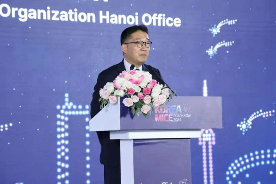 Ông Lee Jae Hoon – Trưởng đại diện Tổng cục Du lịch Hàn Quốc tại Việt Nam phát biểu tại hội thảo