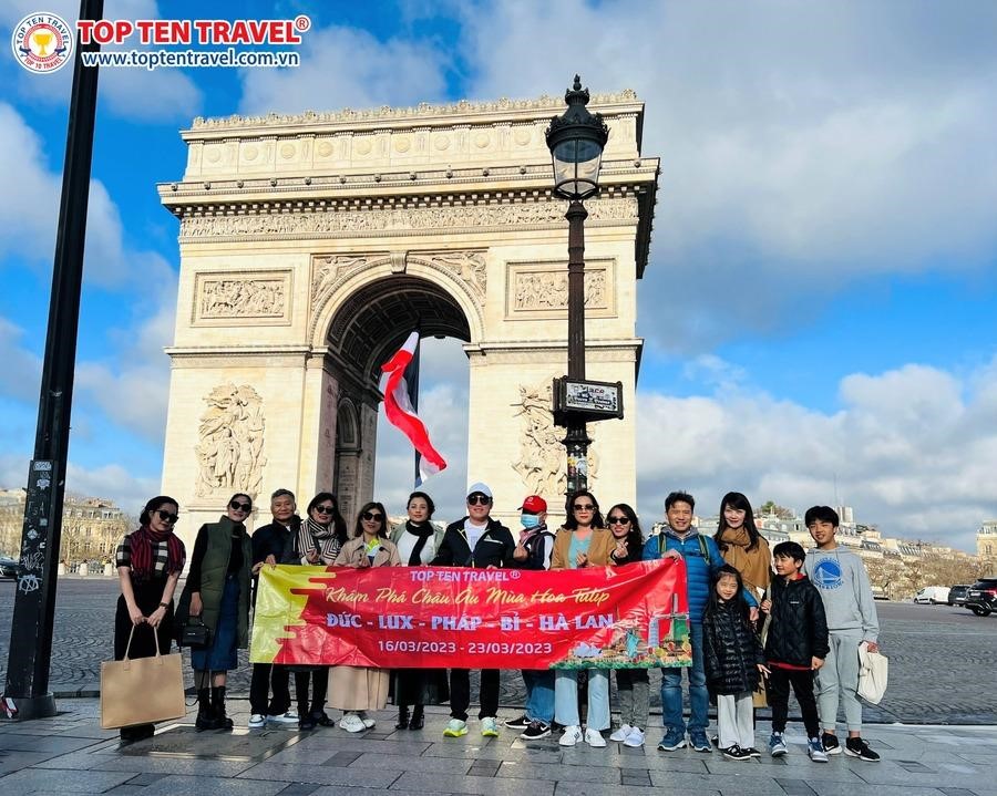 Hình ảnh khách tham gia hành trình tour Châu Âu 5 nước của Top Ten Travel
