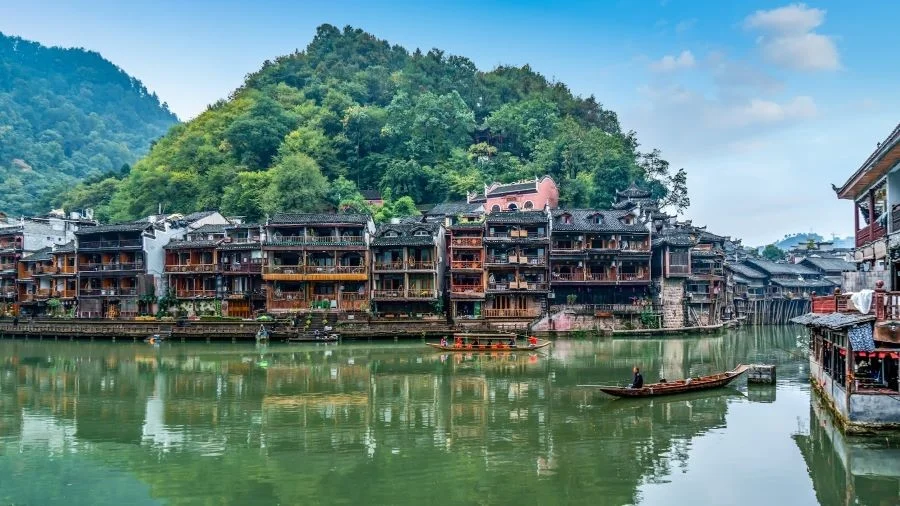 Phố cổ Phượng Hoàng - Nơi check-in tuyệt đẹp tại Trung Quốc