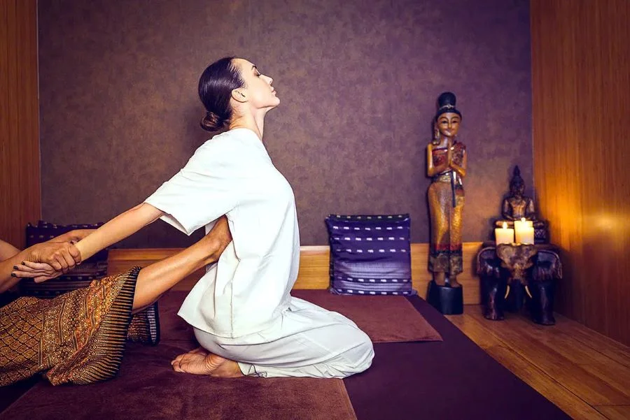 Khi du lịch Bangkok, massage Thái là một hoạt động không thể bỏ qua.