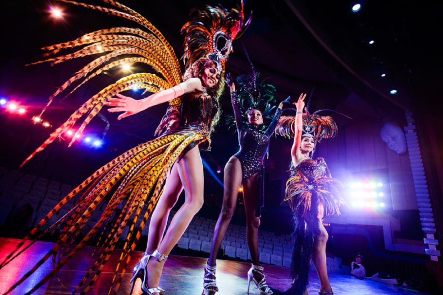 Điều làm nên sức hút đặc biệt của Alcazar Show chính là các nghệ sĩ ladyboy