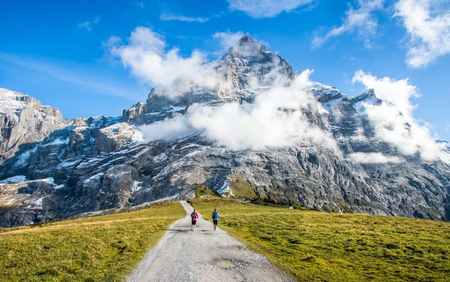 Grindelwald là điểm đến lý tưởng dành cho những ai muốn thử sức với những ngọn núi hiểm trở của Thụy Sĩ