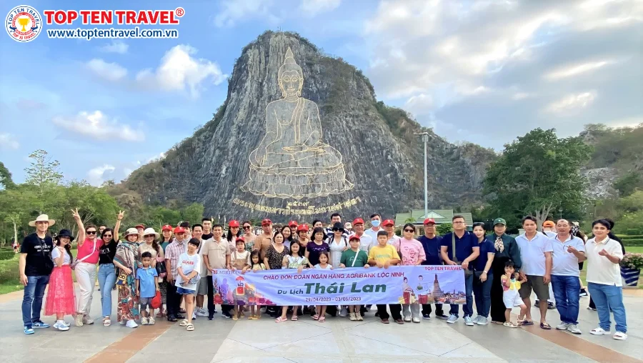 Đoàn khách Top Ten Travel tham quan du lịch Thái Lan