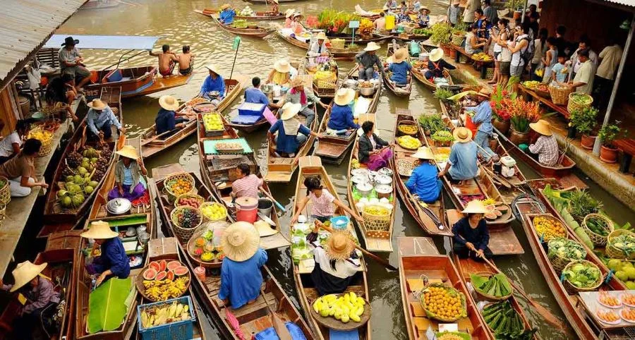 Chợ nổi Bốn Miền Pattaya hay còn được gọi là chợ nổi Bốn Miền Thái Lan